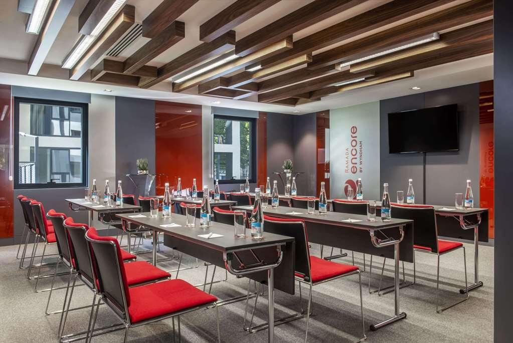 Ramada Encore Tiflis Facilidades foto